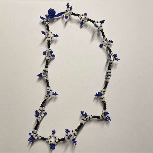 Set of three necklaces - Picture 3 of 4